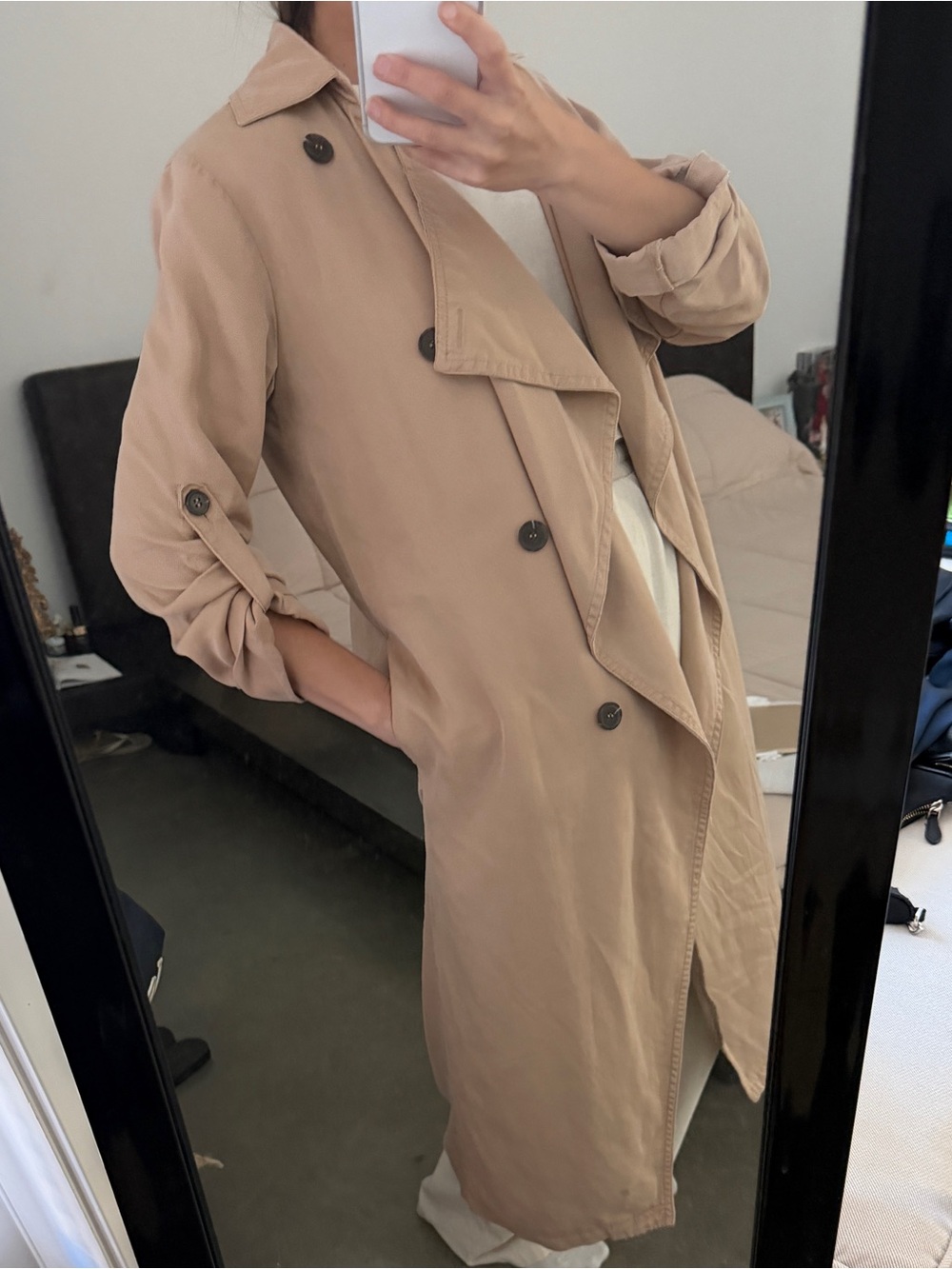 Forever 21 Classic Women's Long Trench Coat in Beige - Picture 4 of 5